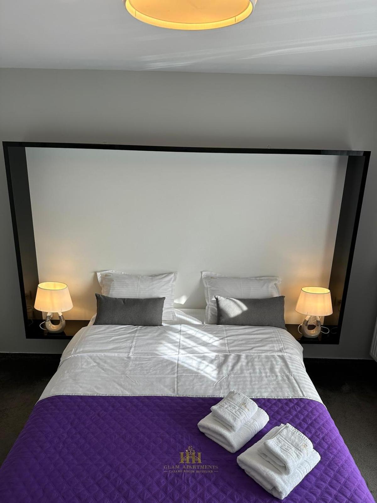 Luxury Glam Apartments & Studios Near Coresi Mall Braşov Esterno foto