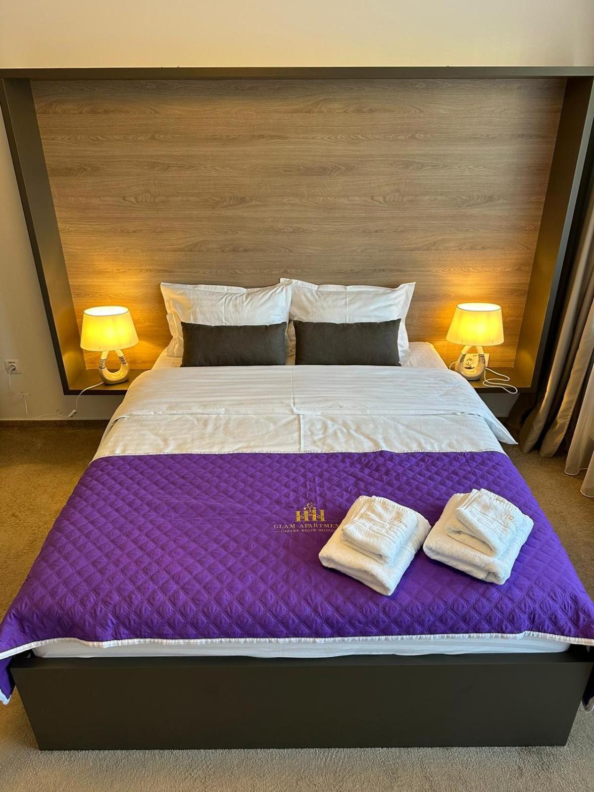 Luxury Glam Apartments & Studios Near Coresi Mall Braşov Esterno foto