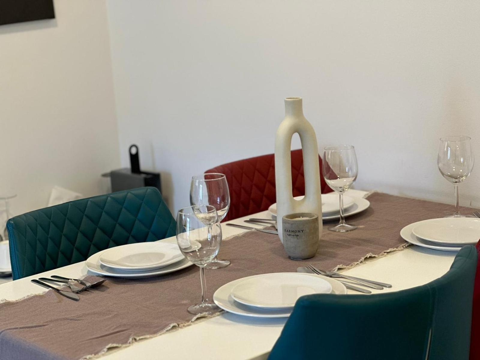 Luxury Glam Apartments & Studios Near Coresi Mall Braşov Esterno foto